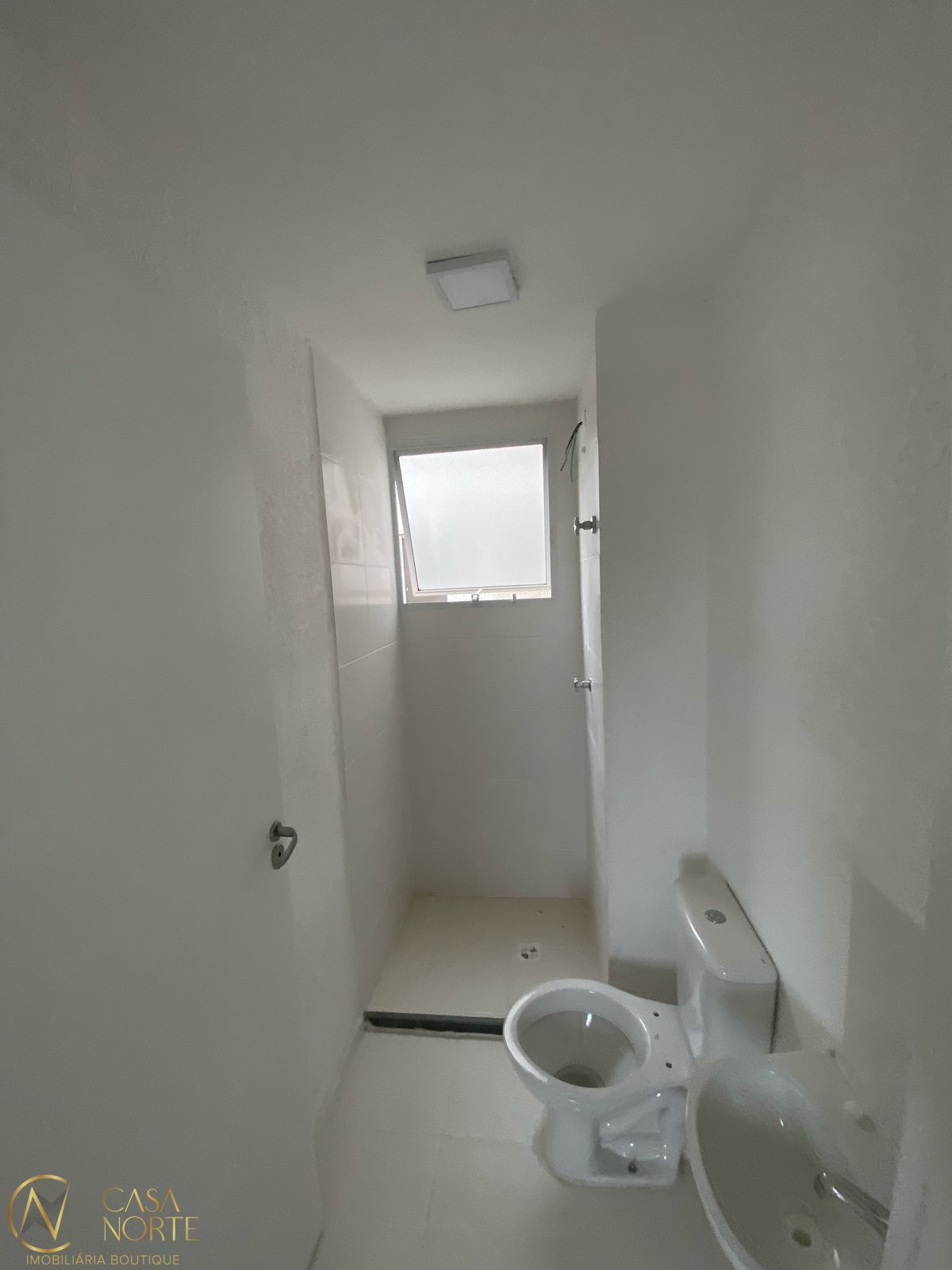 Apartamento à venda com 2 quartos, 40m², 1 suíte, 1 vaga, Rua Sabino Pereira Nunes no bairro Restinga em Porto Alegre
