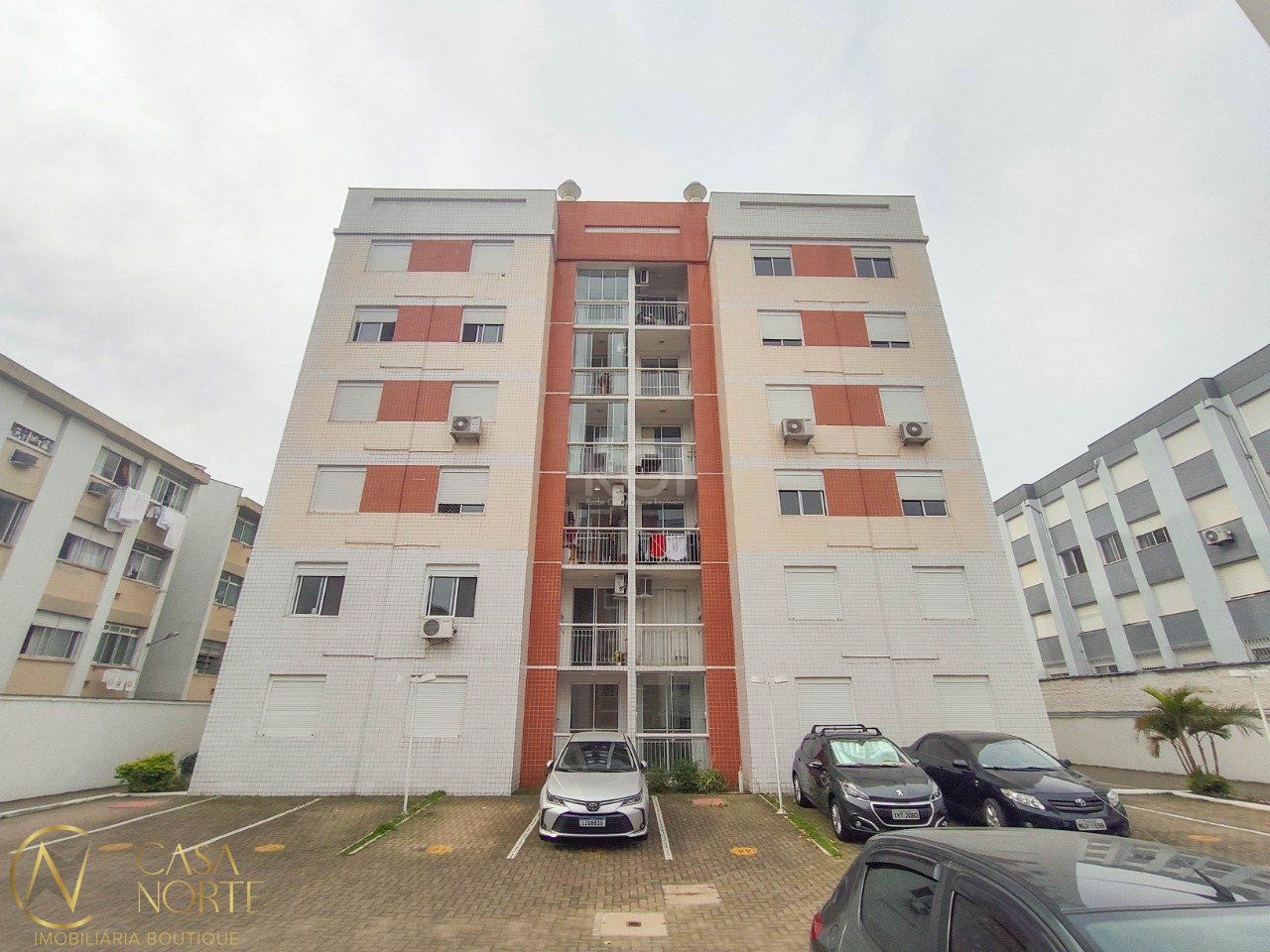 Apartamento à venda com 3 quartos, 63m², 1 suíte, 1 vaga, Rua Doutor Campos Velho no bairro Cristal em Porto Alegre
