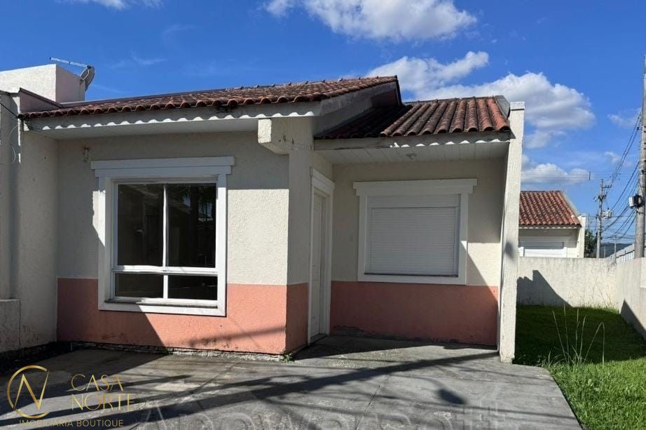 Casa de Condomínio à venda com 3 quartos, 54m², 1 suíte, 1 vaga, Estrada Costa Gama no bairro Restinga em Porto Alegre