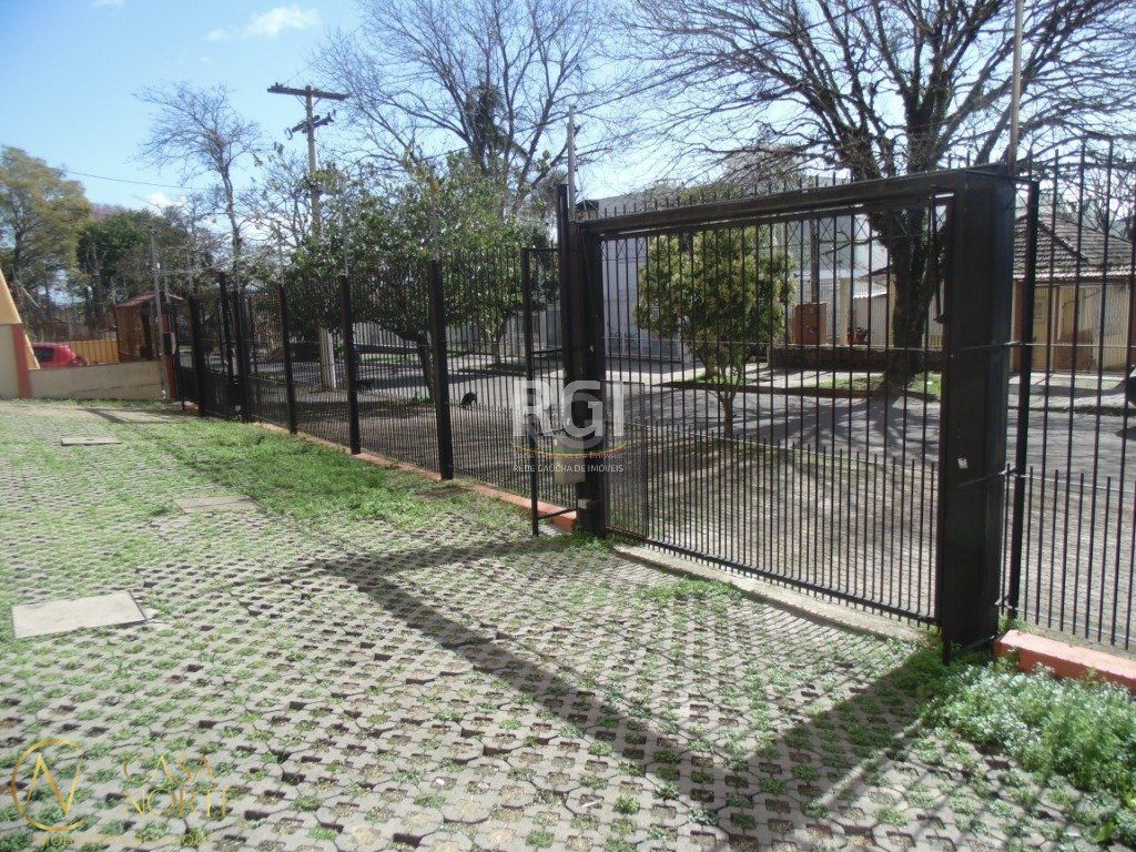 Apartamento à venda com 3 quartos, 83m², 1 vaga, Rua Cangussu no bairro Nonoai em Porto Alegre