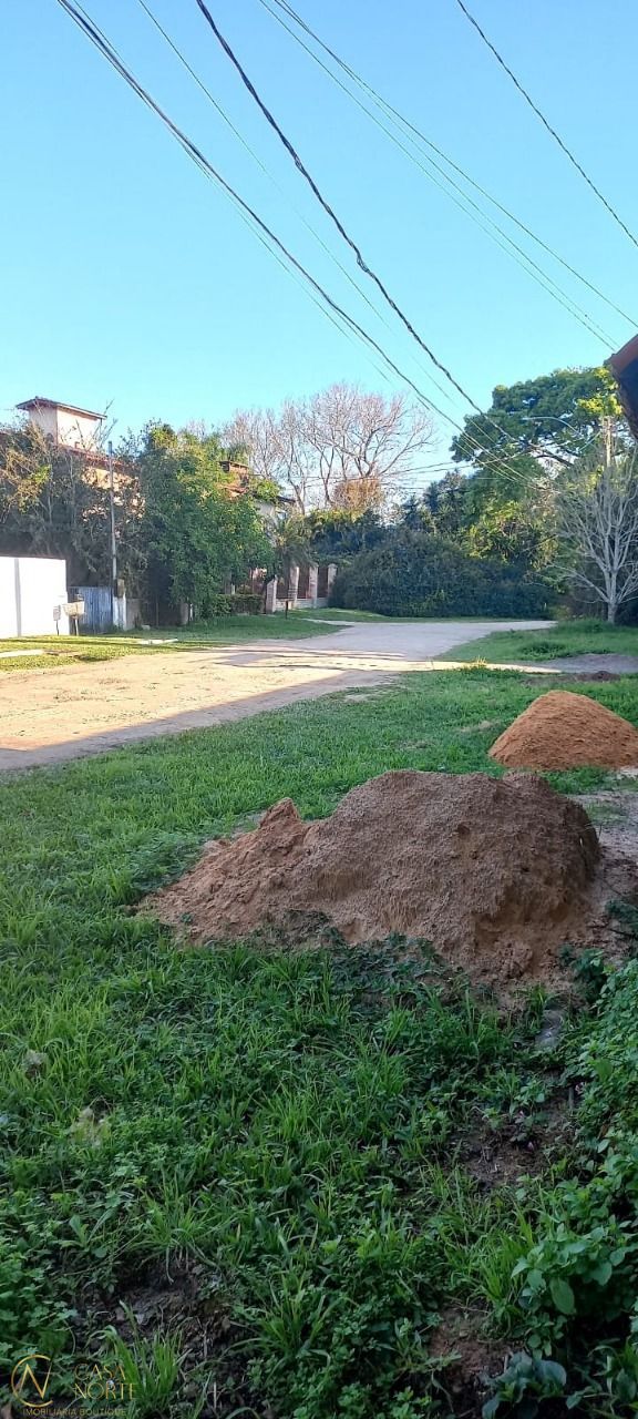Terreno à venda  com 420m², Rua Inspetor Adalberto de Souza Remião no bairro Belém Novo em Porto Alegre