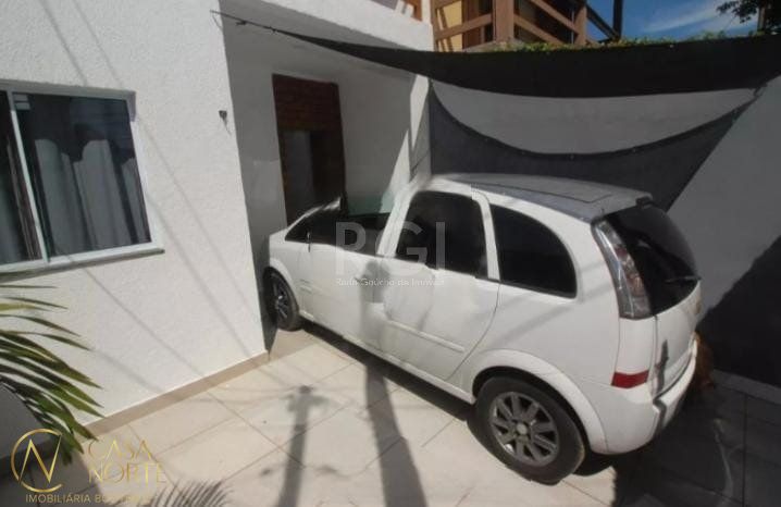 Sobrado à venda com 2 quartos, 120m², 1 vaga, Rua Dorival Leivas no bairro Hípica em Porto Alegre