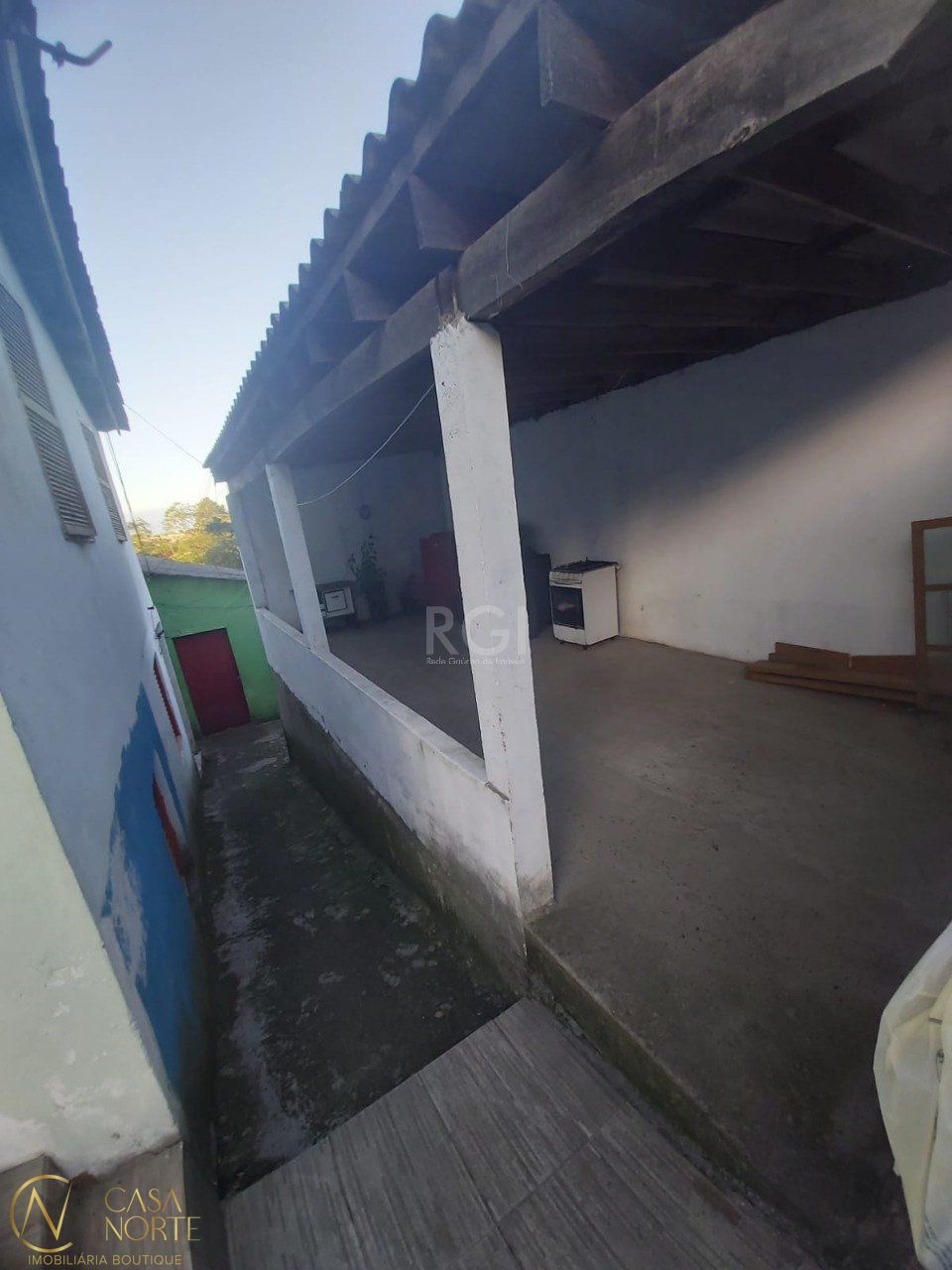 Terreno Comercial à venda  com 300m², Beco do David no bairro Lomba do Pinheiro em Porto Alegre