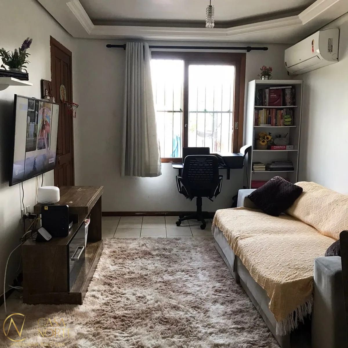 Casa à venda com 2 quartos, 62m², 1 vaga, Avenida Alcibiades Martins da Rocha no bairro Aberta dos Morros em Porto Alegre