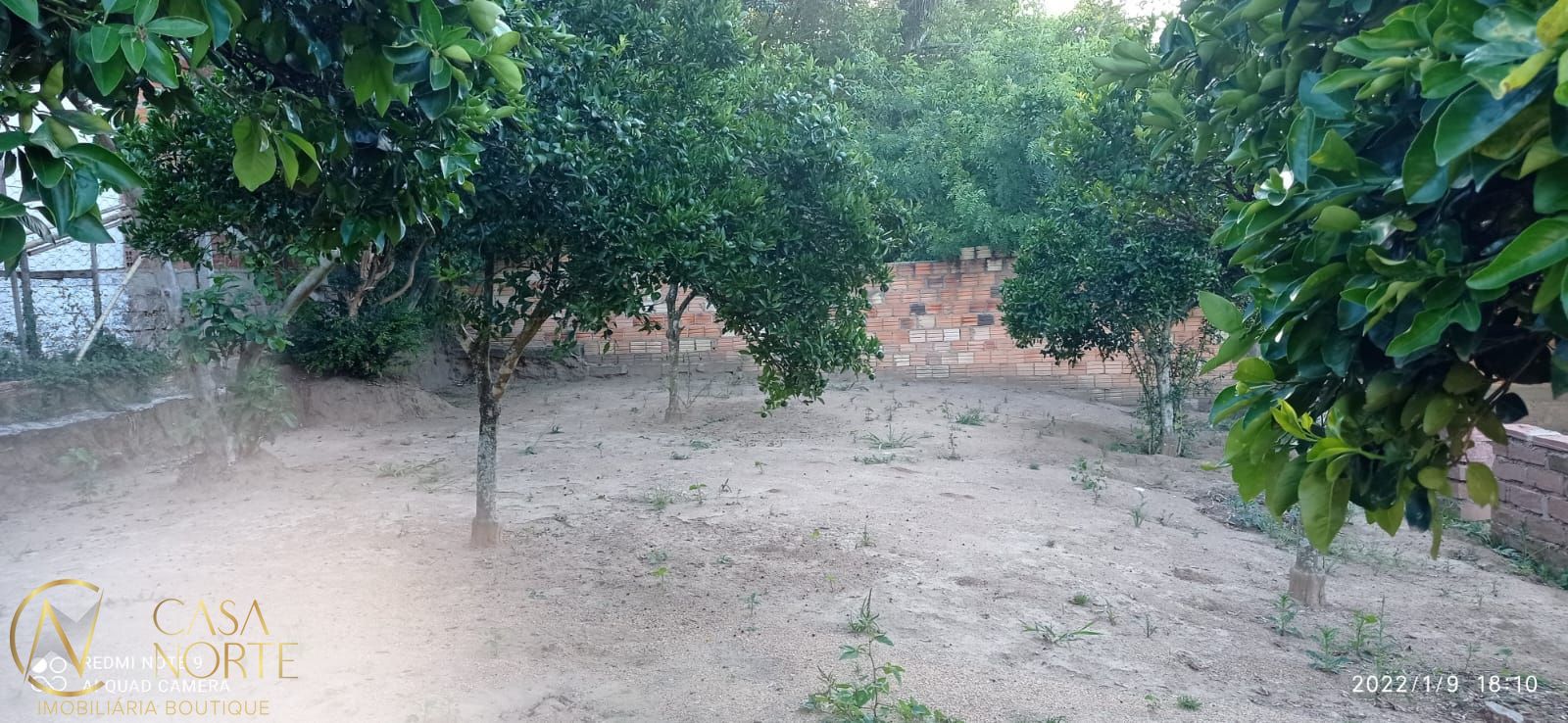 Terreno à venda  com 400m², Avenida João Antônio Silveira no bairro Restinga em Porto Alegre