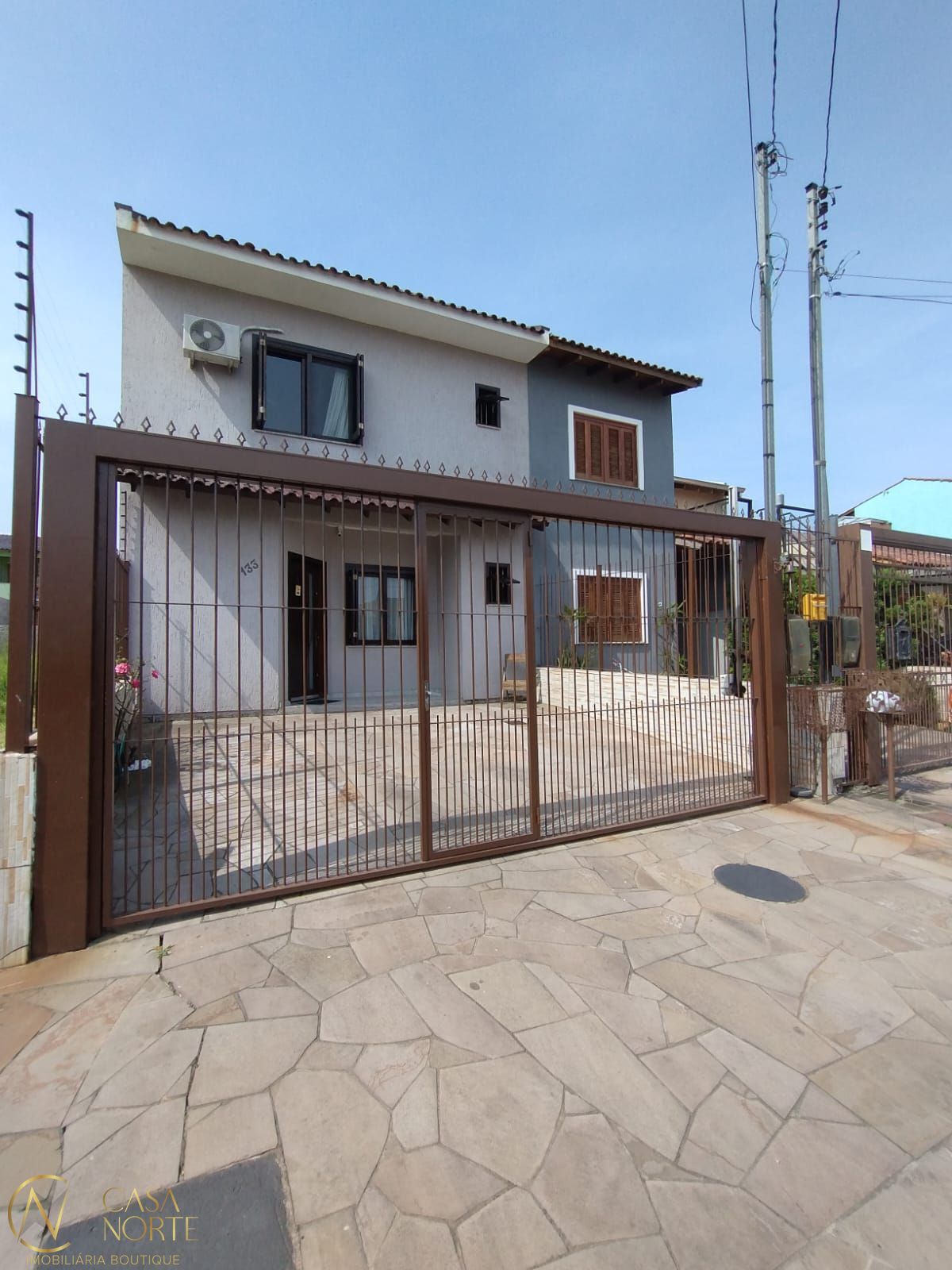 Casa à venda com 4 quartos, 90m², 2 vagas, Rua Pedro da Silva Nava no bairro Aberta dos Morros em Porto Alegre