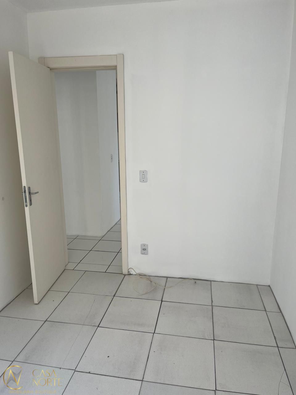 Apartamento à venda com 2 quartos, 54m², 1 vaga, Estrada Barro Vermelho no bairro Restinga em Porto Alegre