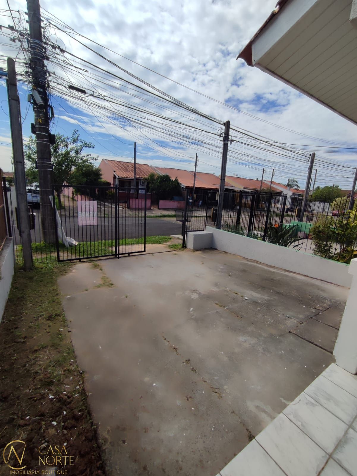 Casa à venda com 2 quartos, 51m², 2 vagas, Rua Pedro Faria no bairro Hípica em Porto Alegre