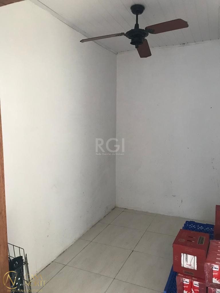 Casa à venda com 3 quartos, 100m², 2 vagas, Acesso G no bairro Restinga em Porto Alegre