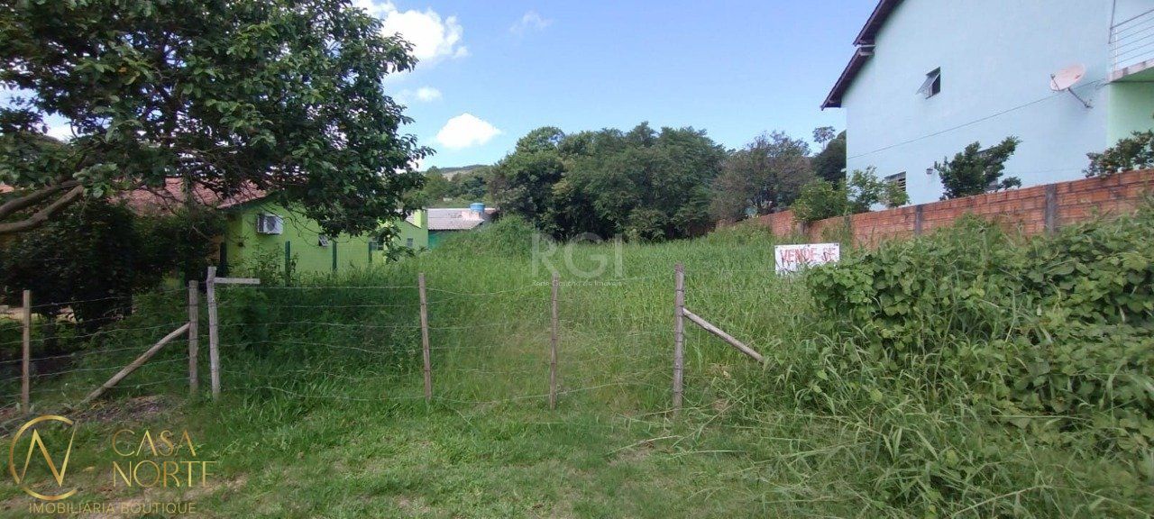 Terreno à venda  com 640m², Beco do Paladino no bairro Campo Novo em Porto Alegre