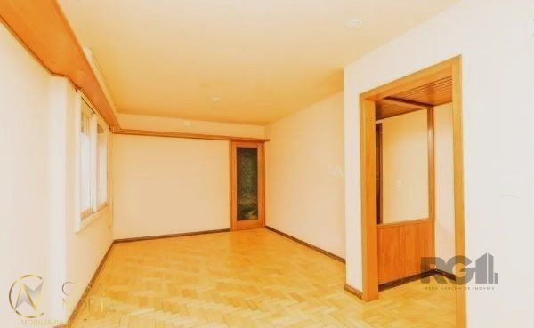 Cobertura à venda com 3 quartos, 109m², 1 suíte, 2 vagas, Rua Veador Porto no bairro Santana em Porto Alegre