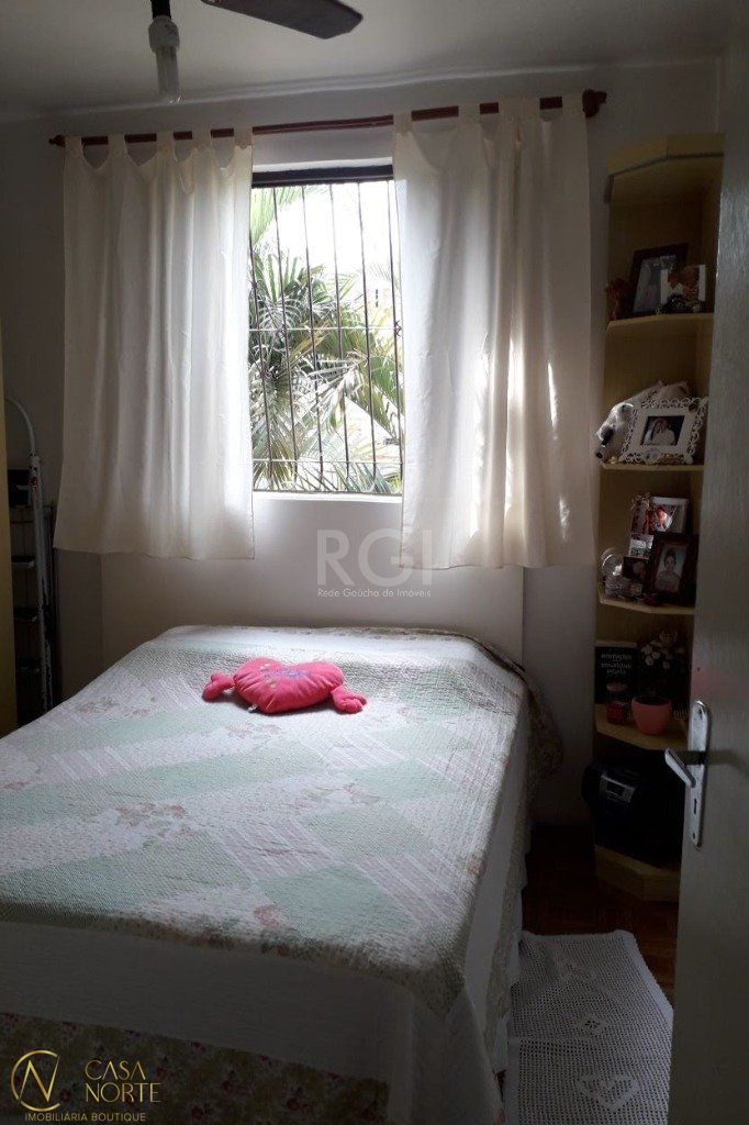 Apartamento à venda com 2 quartos, 52m², Rua Domenico Feoli no bairro Rubem Berta em Porto Alegre