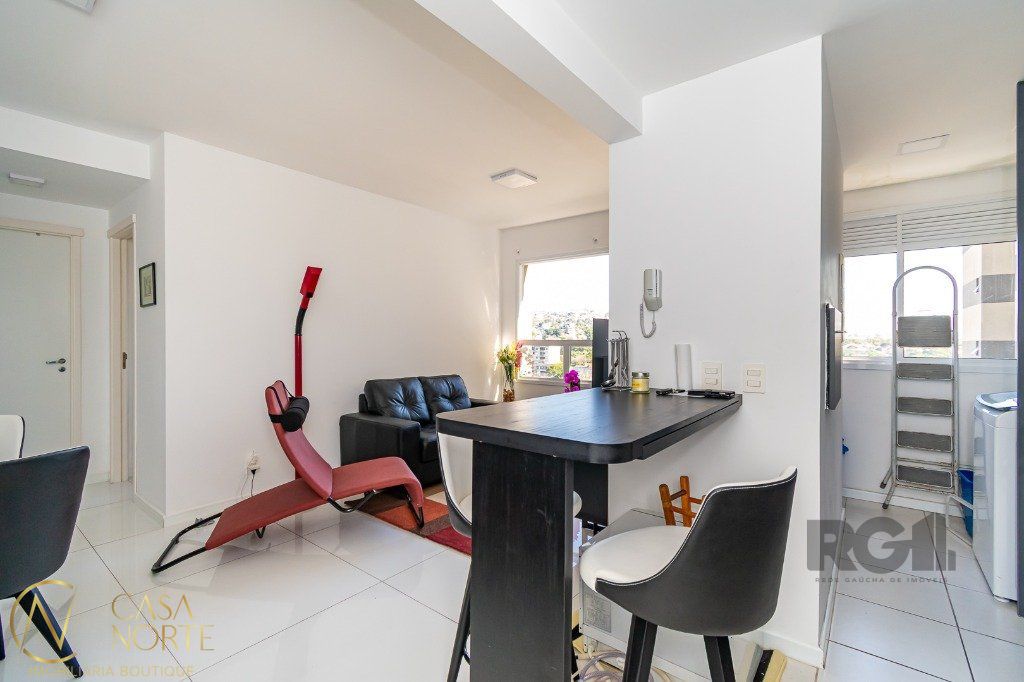 Apartamento à venda com 2 quartos, 54m², 1 vaga, Rua Attílio Bilibio no bairro Jardim Carvalho em Porto Alegre