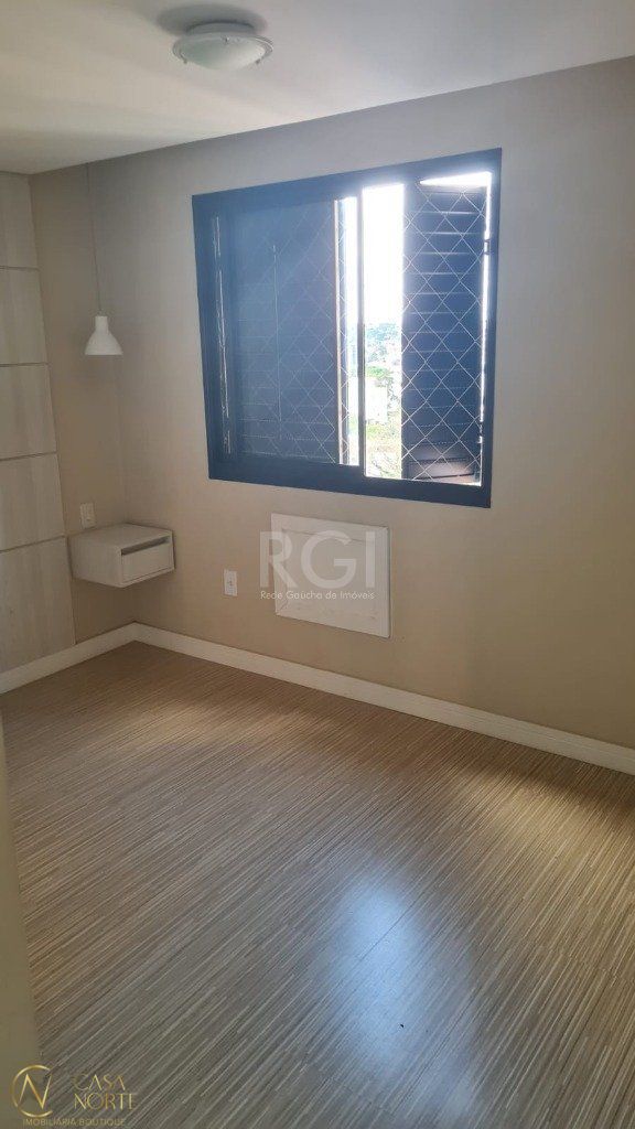 Apartamento à venda com 3 quartos, 67m², 1 vaga, Rua Professor Carvalho Freitas no bairro Teresópolis em Porto Alegre