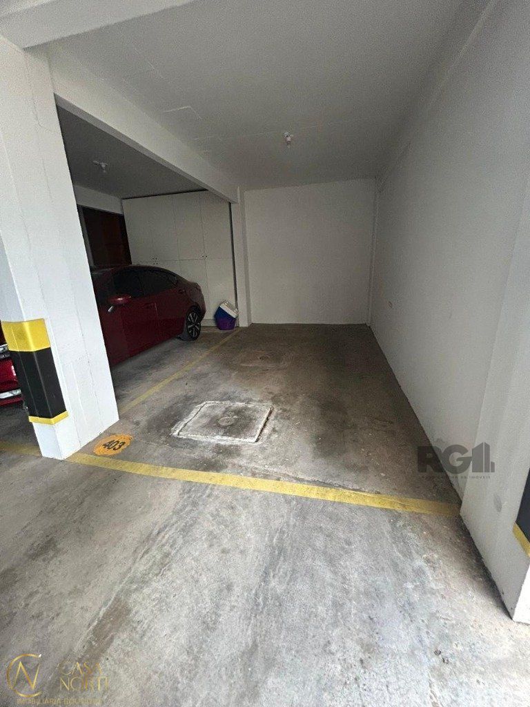Apartamento à venda com 2 quartos, 73m², 1 suíte, 1 vaga, Avenida Cristóvão Colombo no bairro Higienópolis em Porto Alegre