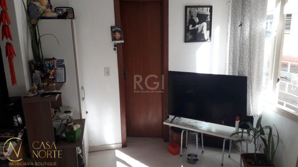 Apartamento à venda com 1 quarto, 27m², Rua Carlos Estevão no bairro Jardim Leopoldina em Porto Alegre