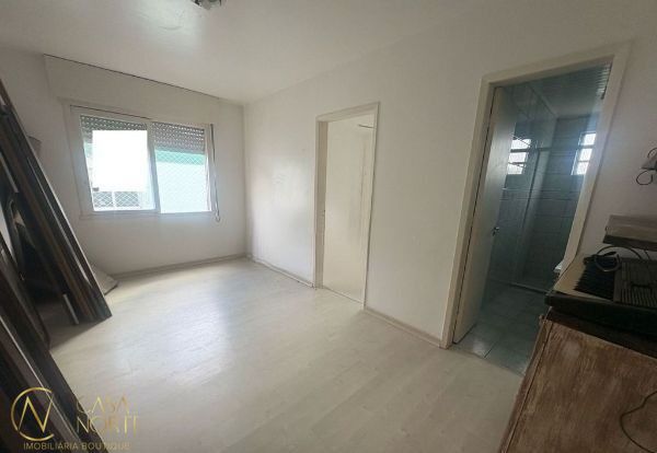 Apartamento à venda com 1 quarto, 42m², Rua Domingos Seguézio no bairro Vila Ipiranga em Porto Alegre