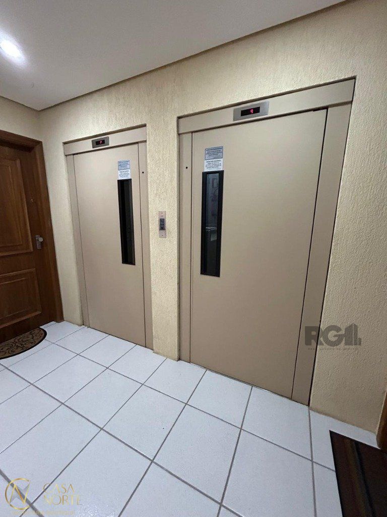 Apartamento à venda com 1 quarto, 51m², 1 vaga, Rua Felipe Neri no bairro Auxiliadora em Porto Alegre