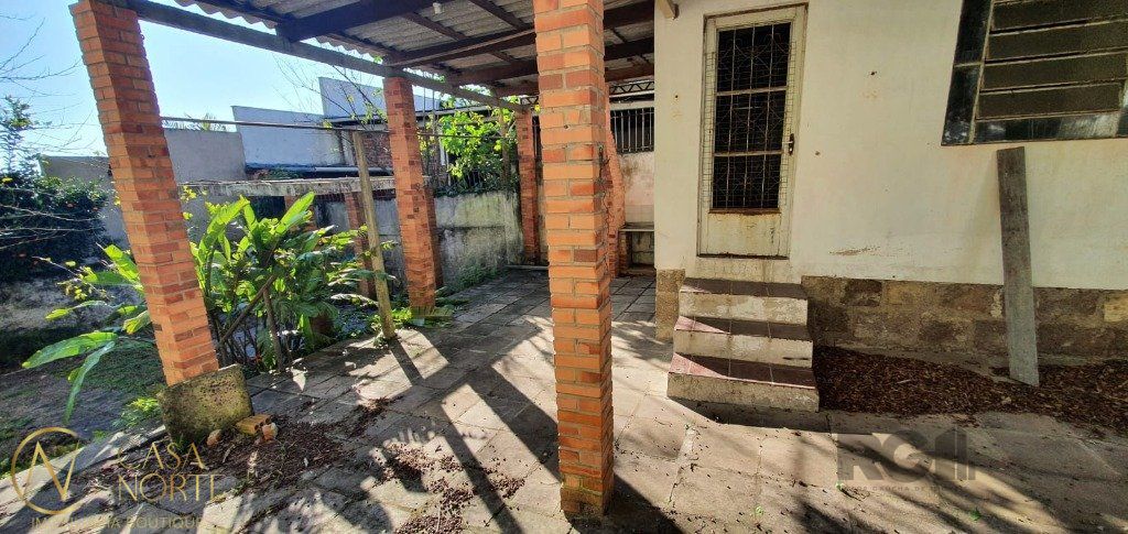 Terreno à venda  com 370m², Rua Luiz de Camões no bairro Santo Antônio em Porto Alegre