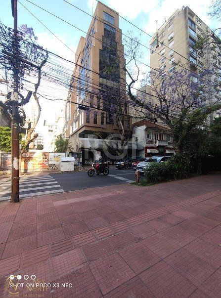 Sala Comercial à venda com 1 quarto, 45m², Rua Ramiro Barcelos no bairro Floresta em Porto Alegre
