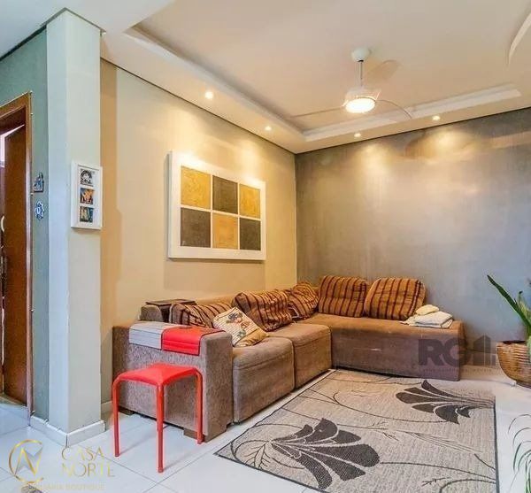 Casa à venda com 4 quartos, 296m², 3 suítes, 3 vagas, Rua Dona Firmina no bairro Partenon em Porto Alegre