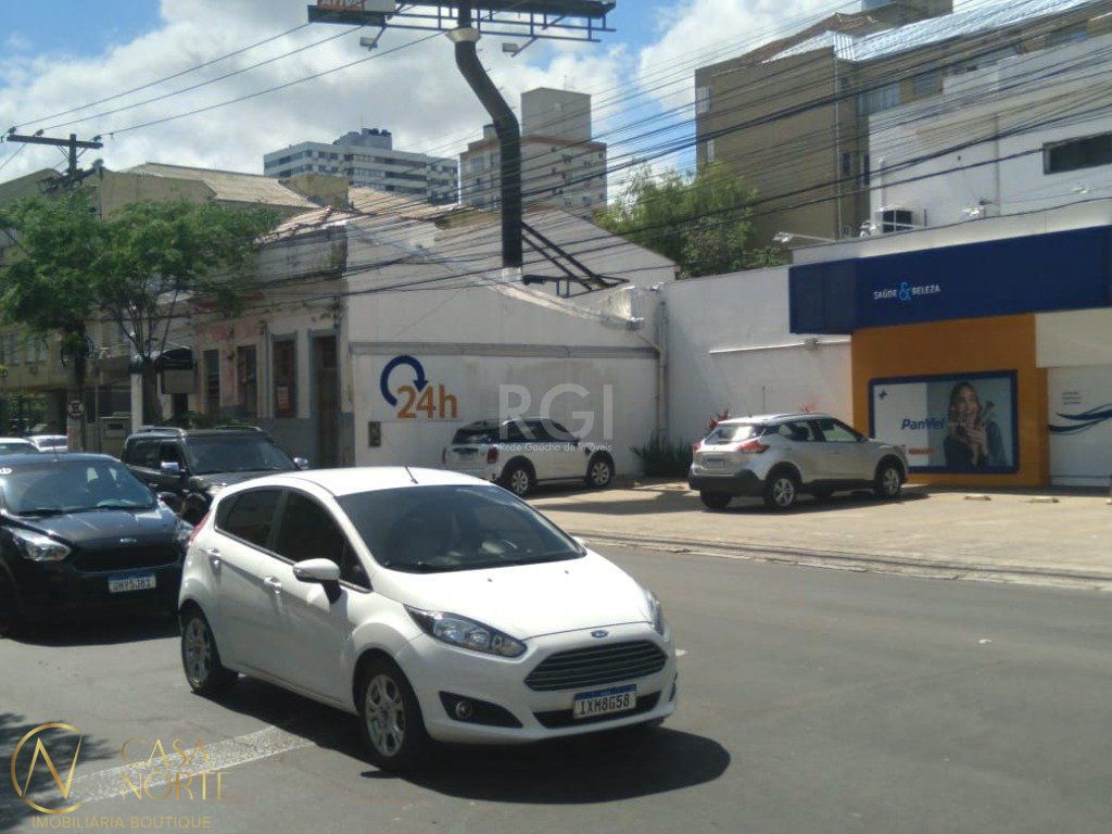Casa à venda com 2 quartos, 80m², Avenida Cristovao Colombo no bairro Floresta em Porto Alegre