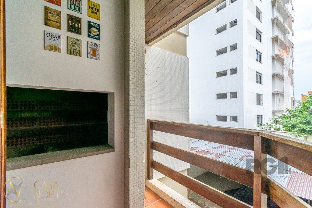 Apartamento à venda com 2 quartos, 74m², 1 vaga, Rua Barão de Ubá no bairro Bela Vista em Porto Alegre