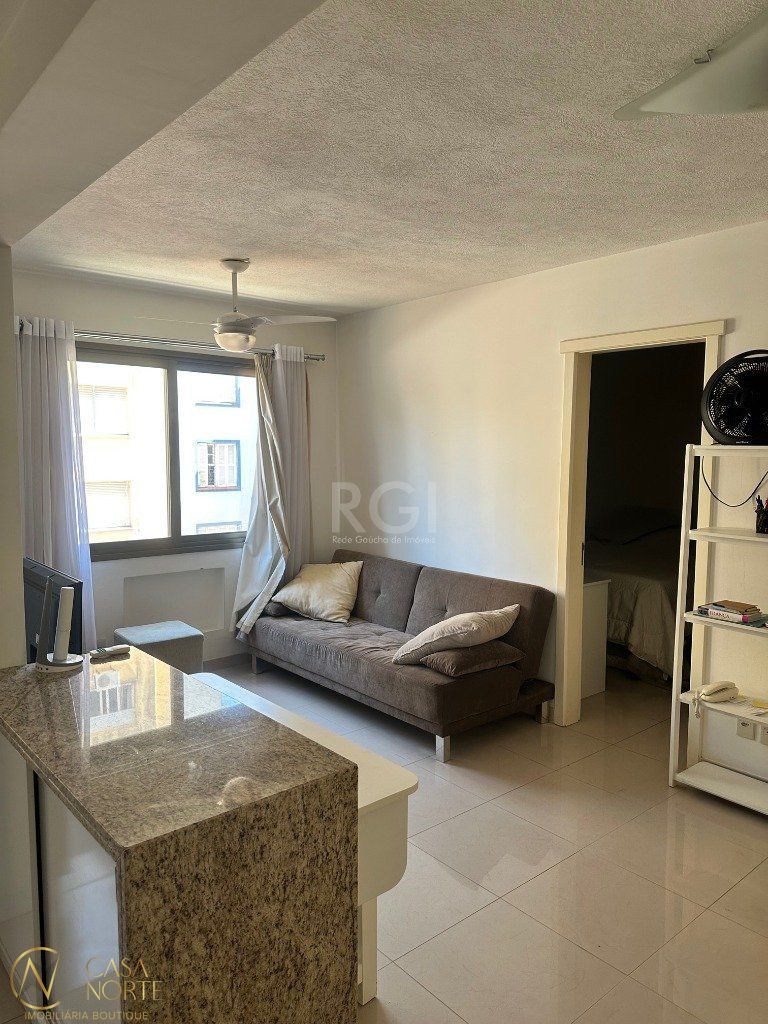 Apartamento à venda com 1 quarto, 41m², 1 vaga, Rua Santana no bairro Farroupilha em Porto Alegre