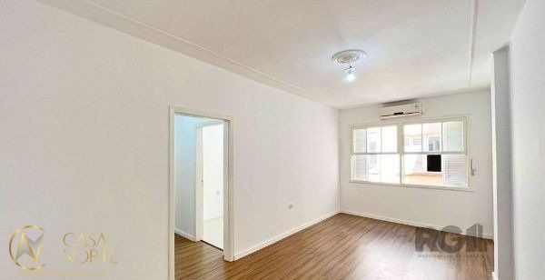 Apartamento à venda com 3 quartos, 77m², Rua Santana no bairro Santana em Porto Alegre