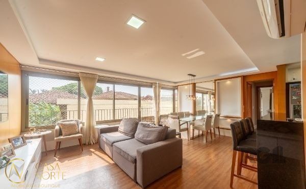 Apartamento à venda com 3 quartos, 104m², 1 suíte, 2 vagas, Avenida da Cavalhada no bairro Cavalhada em Porto Alegre