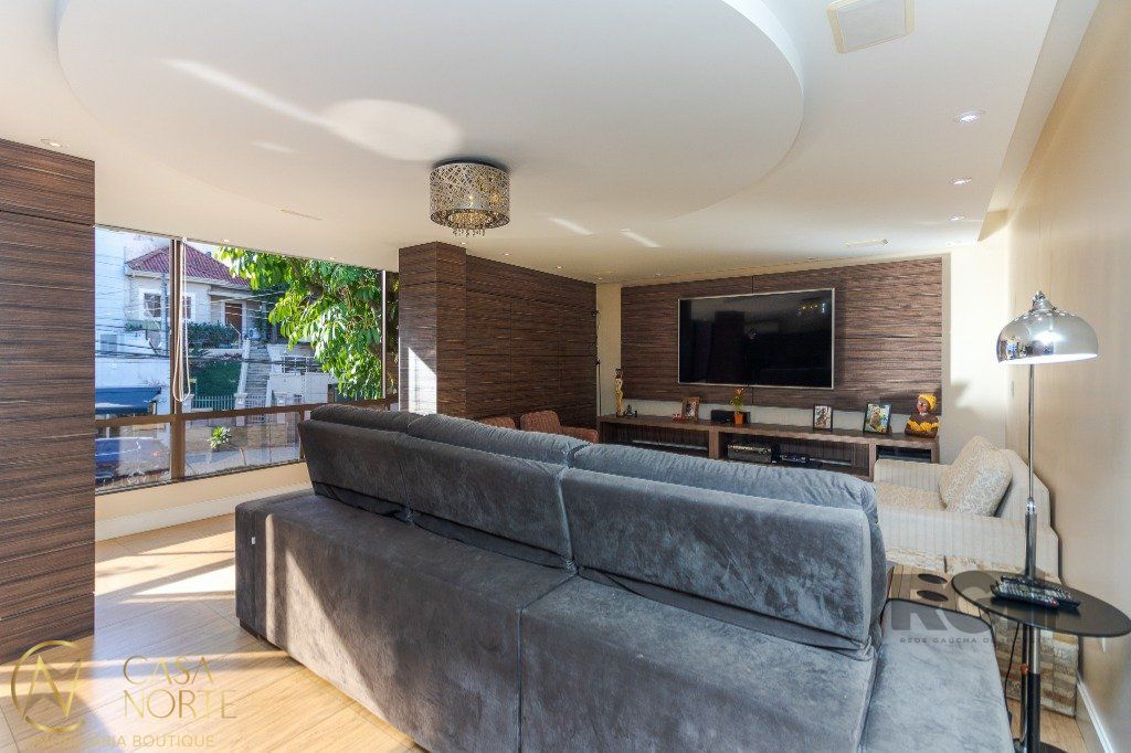 Apartamento à venda com 4 quartos, 238m², 1 suíte, 3 vagas, Rua Cabral no bairro Rio Branco em Porto Alegre