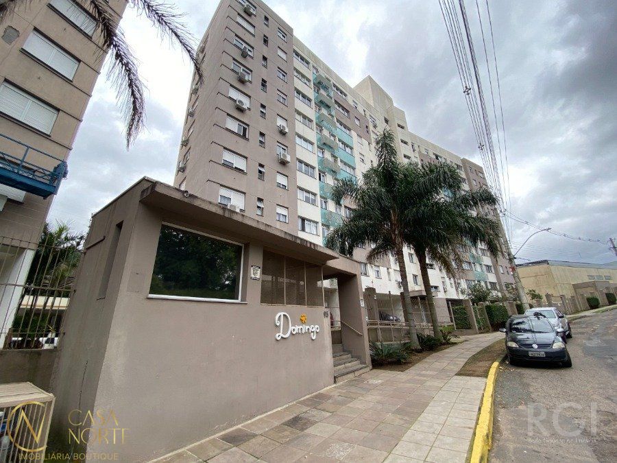 Apartamento à venda com 2 quartos, 50m², 1 vaga, Avenida Florianópolis no bairro Azenha em Porto Alegre