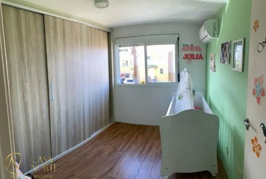 Casa de Condomínio à venda com 3 quartos, 187m², 1 suíte, 2 vagas, Rua Adão Gregory no bairro Mário Quintana em Porto Alegre