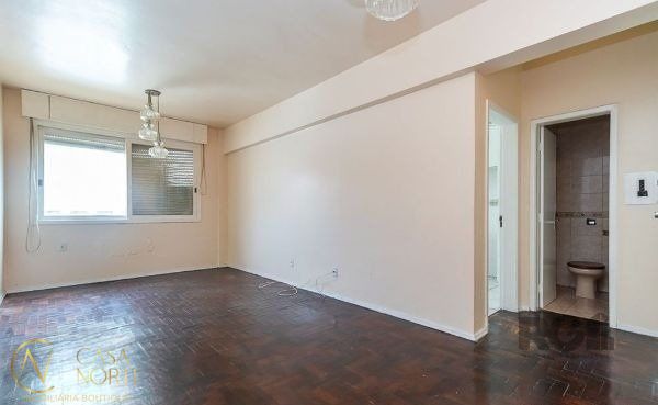 Apartamento à venda com 2 quartos, 87m², 1 vaga, Avenida Cristóvão Colombo no bairro Floresta em Porto Alegre