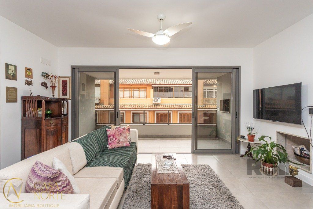 Apartamento à venda com 3 quartos, 149m², 3 suítes, 2 vagas, Rua Doutor Armando Barbedo no bairro Tristeza em Porto Alegre