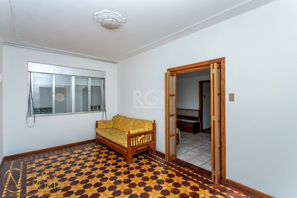 Apartamento à venda com 3 quartos, 105m², Rua Santo Antônio no bairro Bom Fim em Porto Alegre