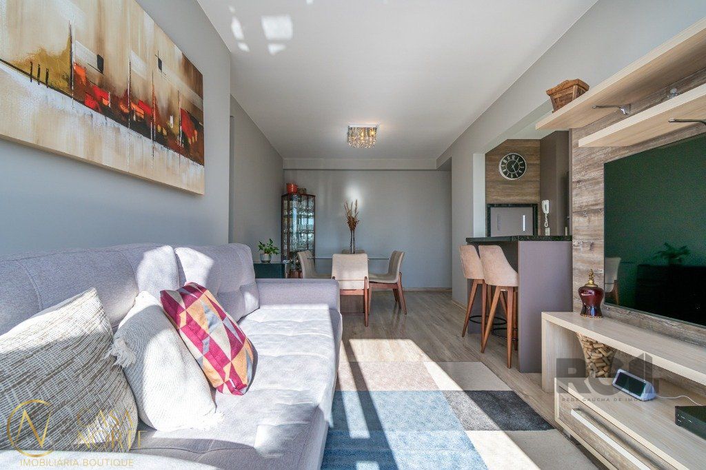 Apartamento à venda com 3 quartos, 73m², 1 suíte, 1 vaga, Rua Doutor Carlos Renato Rua Fonseca no bairro Jardim Sabará em Porto Alegre