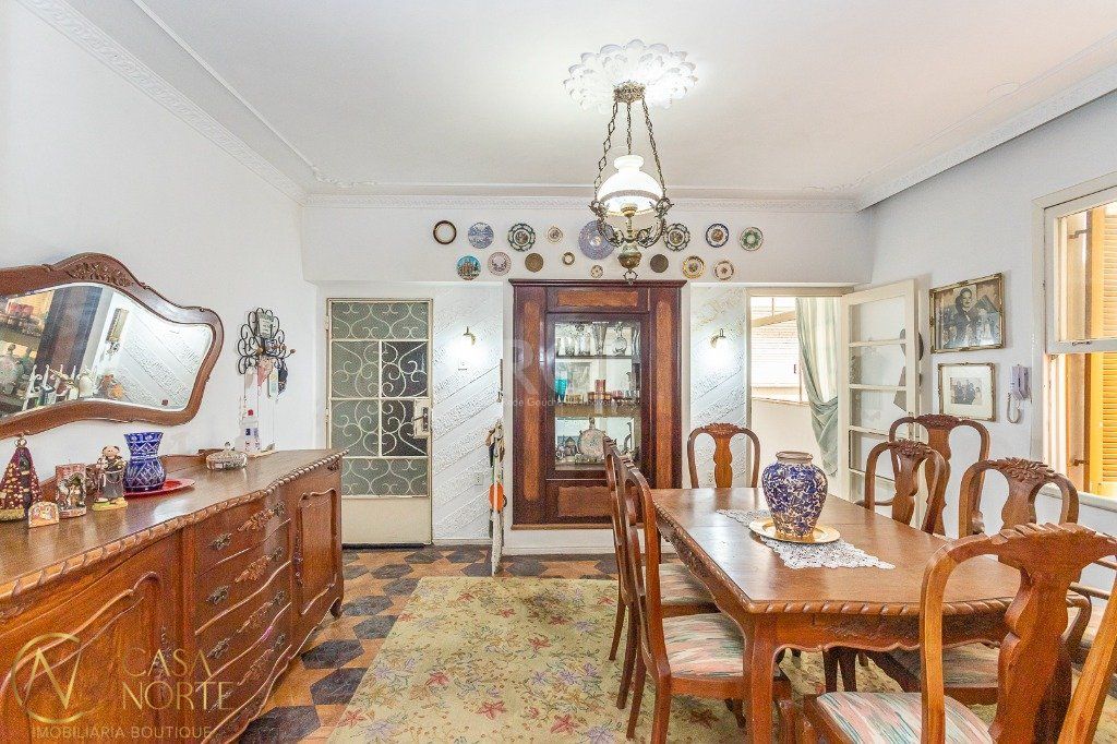 Apartamento à venda com 3 quartos, 128m², Rua General Lima e Silva no bairro Centro Histórico em Porto Alegre