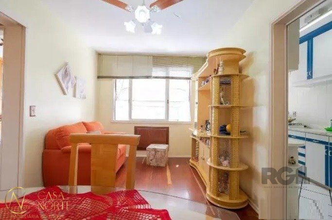 Apartamento à venda com 1 quarto, 42m², 1 vaga, Rua Felipe de Oliveira no bairro Petrópolis em Porto Alegre