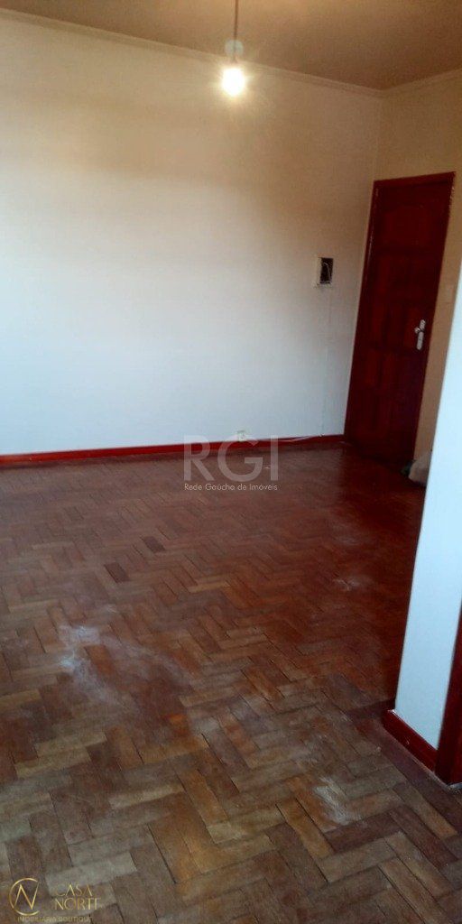 Apartamento à venda com 2 quartos, 57m², Avenida Presidente Franklin Roosevelt no bairro Navegantes em Porto Alegre