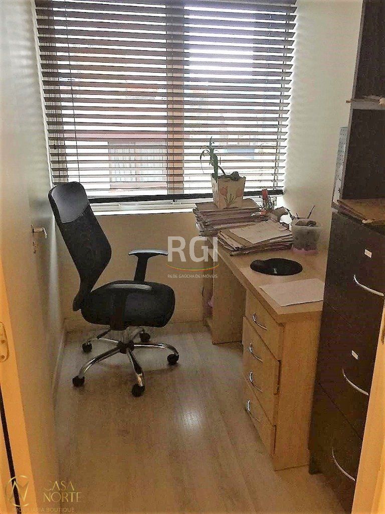 Sala Comercial à venda com 1 quarto, 43m², 1 vaga, Rua Washington Luiz no bairro Centro Histórico em Porto Alegre