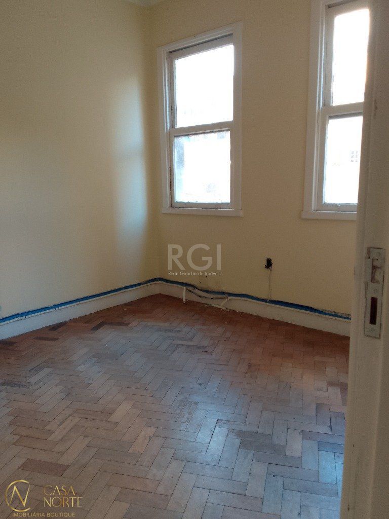 Sala Comercial à venda , 123m², Rua dos Andradas no bairro Centro Histórico em Porto Alegre