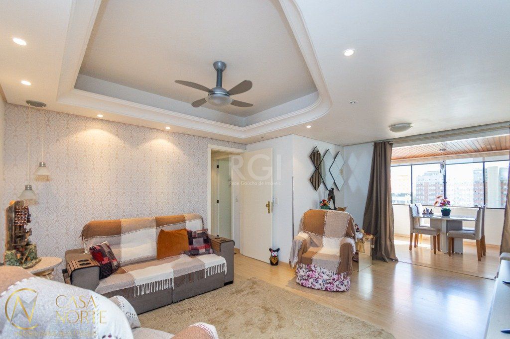 Apartamento à venda com 3 quartos, 99m², 1 suíte, 1 vaga, Rua Itororó no bairro Menino Deus em Porto Alegre