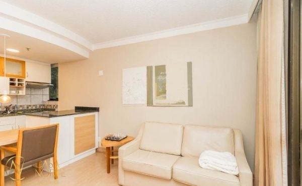 Apartamento à venda com 1 quarto, 44m², Rua Miguel Tostes no bairro Rio Branco em Porto Alegre