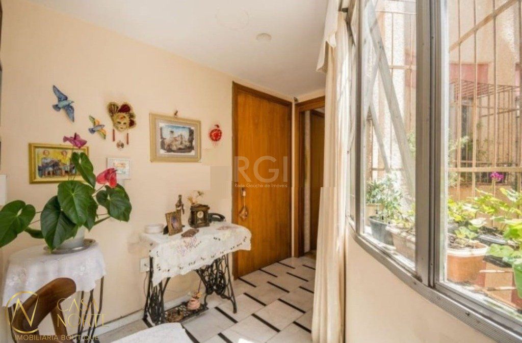 Apartamento à venda com 1 quarto, 61m², Rua Duque de Caxias no bairro Centro Histórico em Porto Alegre