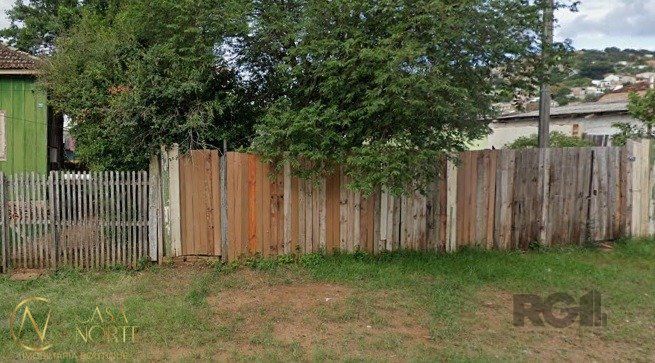 Terreno à venda  com 494m², Rua Miguel Costa no bairro Partenon em Porto Alegre