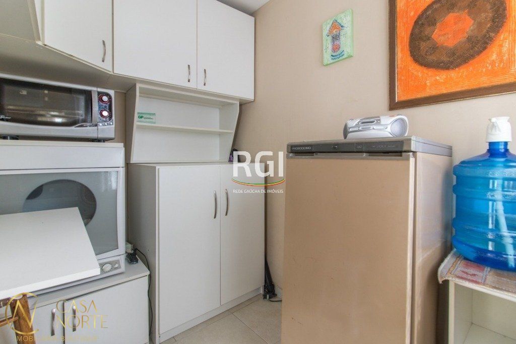 Cobertura à venda com 3 quartos, 170m², 2 vagas, Rua Veronese no bairro São Sebastião em Porto Alegre