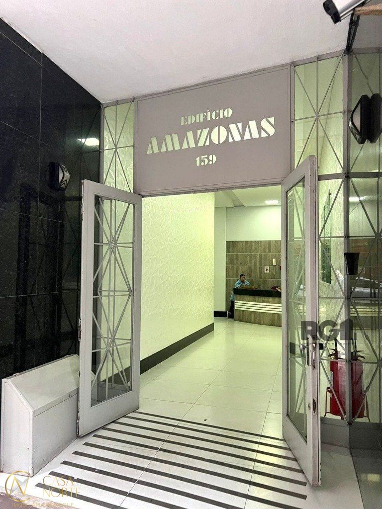 Apartamento à venda com 1 quarto, 32m², Rua General Andrade Neves no bairro Centro Histórico em Porto Alegre