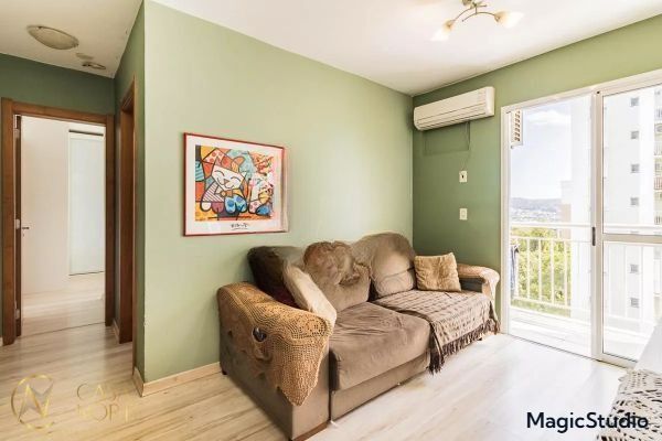 Apartamento à venda com 2 quartos, 62m², 1 suíte, 1 vaga, Rua Abram Goldsztein no bairro Jardim Carvalho em Porto Alegre