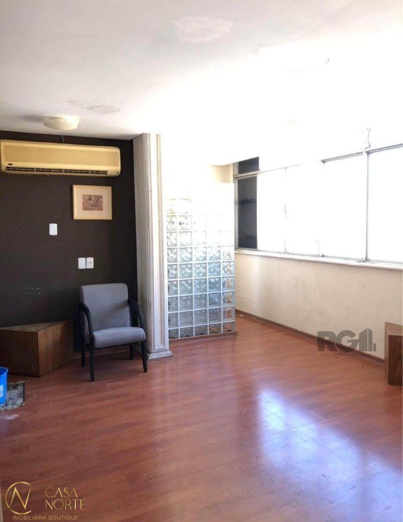 Sala Comercial à venda com 1 quarto, 86m², Rua dos Andradas no bairro Centro Histórico em Porto Alegre